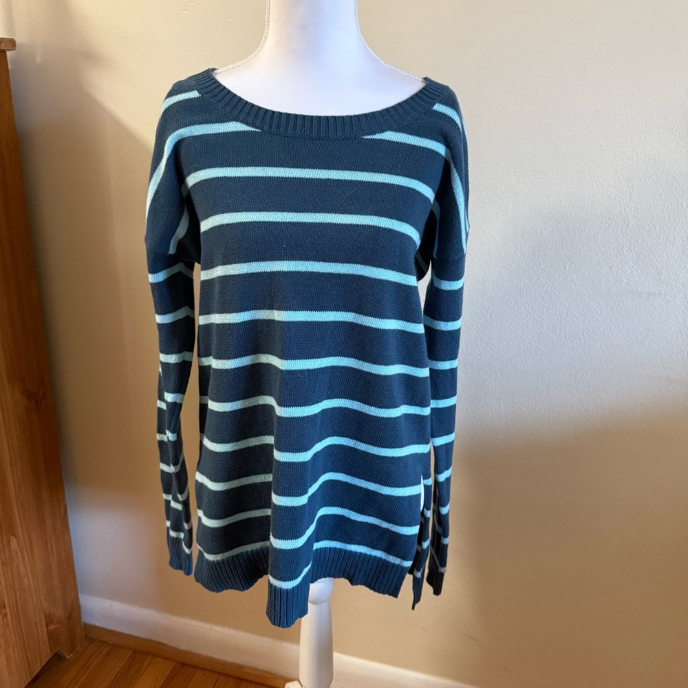 Arizona Jean Co blue striped high low sweater size L